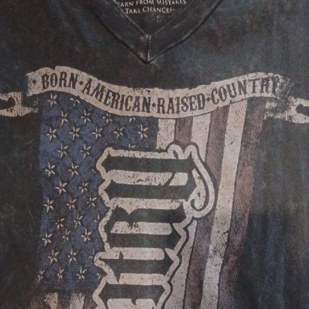 Chapter Black Graphic Tee - Picture 3 of 5